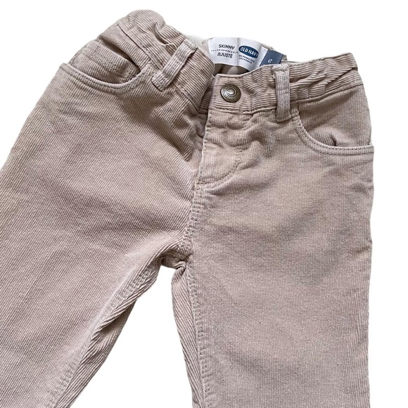 Old navy skinny beige corduroy pants 4T - Picture 4 of 6